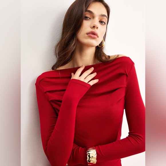 Commense Off-Shoulder Ruffle Knit Dress - Picture 5 of 7